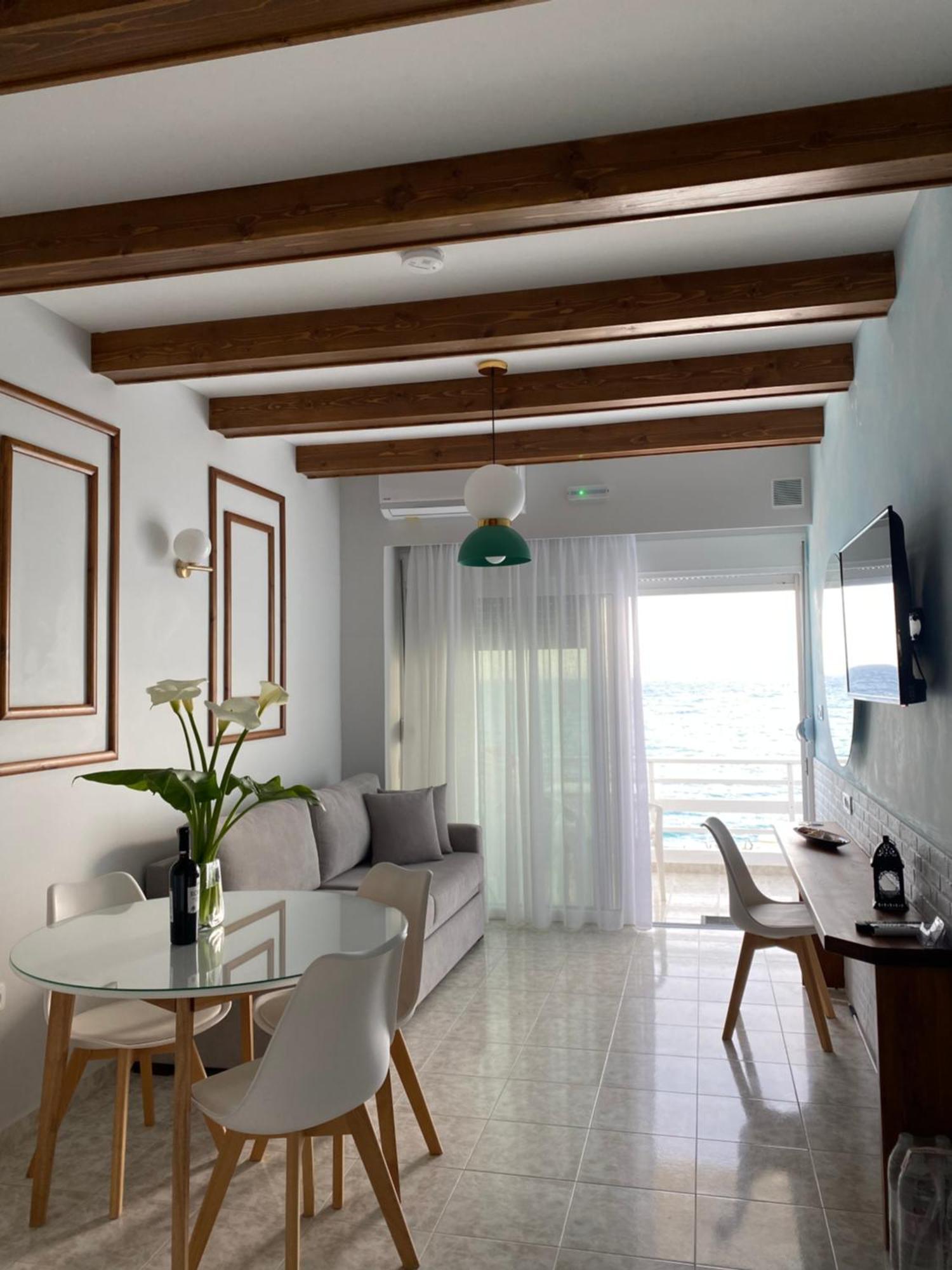 Skizenas Waterfront Apartments CCharaki Exterior foto